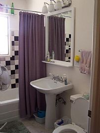 Great Pet Friendly 2 Bedroom with Den in Phoenix, AZ (Photo 3 of 4)