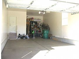 Beautiful and Spacious Golf Course Home  in Aurora, CO (Photo 2 of 6)