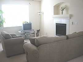 Beautiful and Spacious Golf Course Home  in Aurora, CO (Photo 5 of 6)