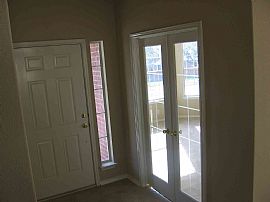 Classy Brand New Home with bay windows in San Antonio, TX (Photo 2 of 6)