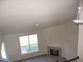 Classy Brand New Home with bay windows in San Antonio, TX (Photo 5 of 6)