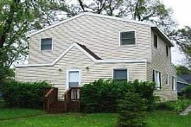 Spacious 4 Bedroom 2 Story Home in Round Lake Park, IL