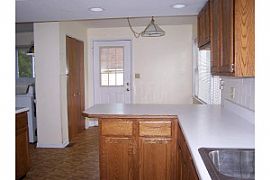 Spacious 4 Bedroom 2 Story Home in Round Lake Park, IL (Photo 4 of 6)