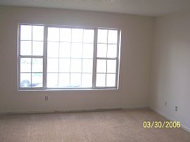 Spacious condo in Smyrna  in Smyrna, GA (Photo 4 of 5)