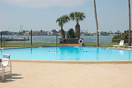 Randolph Farms end unit condo/villa in Largo, FL (Photo 3 of 4)