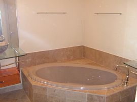 Brand New Luxury Town Home in Dallas, TX (Photo 4 of 6)