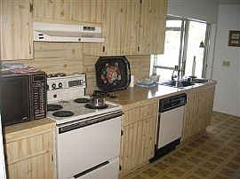 Gulf access home in Fort Myers, FL (Photo 3 of 4)