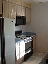 GREAT FAMILY HOME IN NICE NEIGHBORHOOD - in Citrus Heights, CA (Photo 3 of 6)