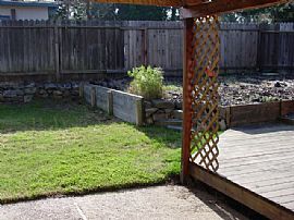 GREAT FAMILY HOME IN NICE NEIGHBORHOOD - in Citrus Heights, CA (Photo 4 of 6)