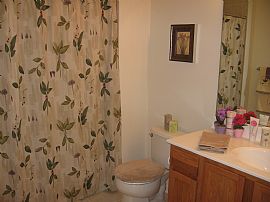 St Francis Condo on Lake Michigan in Saint Francis, WI (Photo 5 of 6)