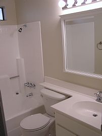 Beautifully Remodeled Condo to lease/buy in Long Beach, CA (Photo 3 of 4)