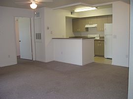 Lovely 2 & 3 bedroom apartments in Vero Beach, FL (Photo 3 of 6)