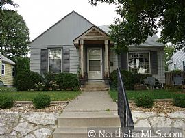 Very Cute 4br/2ba Lake Nokomis Home in Minneapolis, MN