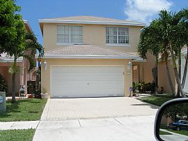 Beautiful, Single Family Home in Pompano Beach, FL (Photo 2 of 4)