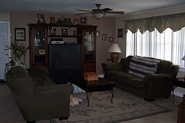 Great Family Home in Seminole, FL (Photo 4 of 6)
