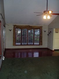 Clean Kenmore ranch for rent in Akron, OH (Photo 2 of 3)
