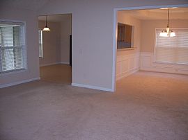 Ranch style home in Loganville, GA (Photo 2 of 6)