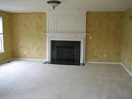 Newer 4 br 2.5 Bath A Must See in Waterford Township, MI (Photo 4 of 5)