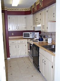 FURNISHED MONTH-TO-MONTH LEASE CONDO IN  in Columbia, MO (Photo 1 of 5)