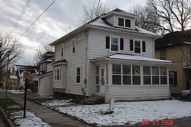 large 3 bedroom home in Lansing, MI