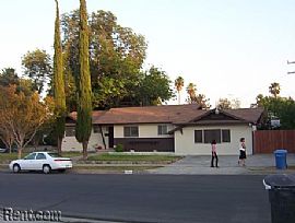 Large  Home only 25 min. from LA County  in Rialto, CA