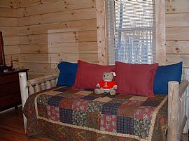 log cabin in Franklin, NC (Photo 2 of 6)