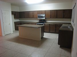 huge home for rent or lease-purchase in Maricopa, AZ (Photo 2 of 2)