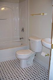 Spacious remodeled Victorian in Syracuse, NY (Photo 2 of 5)