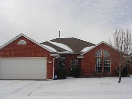 Wonderful home in Moore school district in Oklahoma City, OK