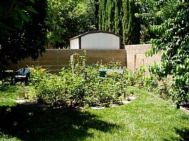 Lovely Large Cottage-Like 2br/2bath Home in Palmdale, CA (Photo 6 of 6)