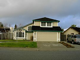 GREAT SCHOOLS HUGE POOL in Rocklin, CA