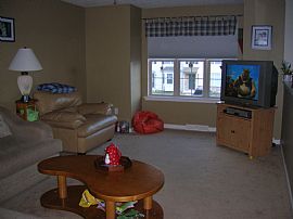 Stone front t/h just over md/pa line in Hanover, PA (Photo 2 of 5)