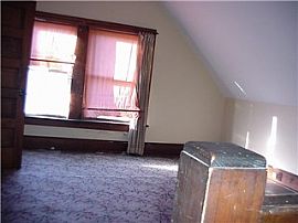 Extremely Large Home near Downtown in Steubenville, OH (Photo 4 of 6)