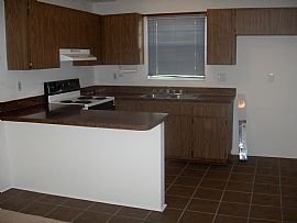 House for rent in great location in Jacksonville, FL (Photo 2 of 4)