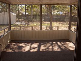 House for rent in great location in Jacksonville, FL (Photo 3 of 4)