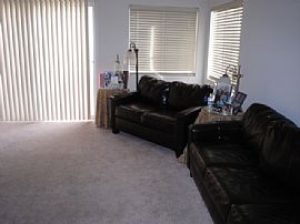 NEW and Beautiful Two Story house in Henderson, NV (Photo 4 of 6)