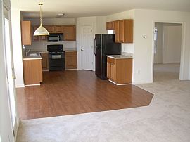 614 Bidtinger Court in Charlotte, NC (Photo 4 of 5)