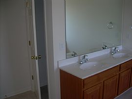 614 Bidtinger Court in Charlotte, NC (Photo 5 of 5)