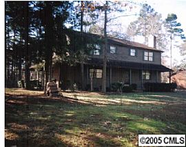 8732 Knowsley Road in Charlotte, NC