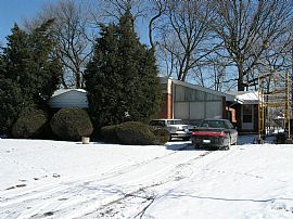 Completely Remodeled Split Level in Lincolnwood, IL