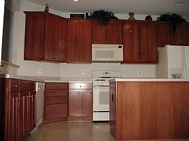 End unit, 2700+ sq ft, 3br, 2.5 bath in Ashburn, VA (Photo 3 of 6)