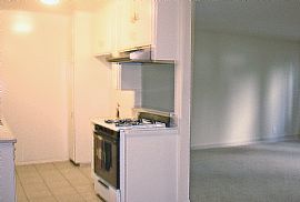 Beautiful 2+2 in Valley Village!!! in Valley Village, CA (Photo 5 of 6)