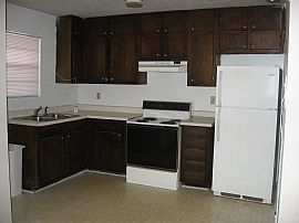2/1 Unit Available Immediately in Riverdale, GA (Photo 3 of 6)