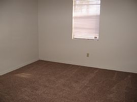 2/1 Unit Available Immediately in Riverdale, GA (Photo 5 of 6)
