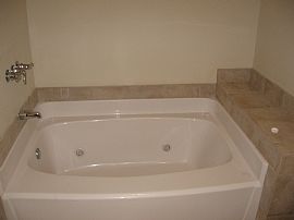 Beautiful Bungalow Minutes From Downtown in Atlanta, GA (Photo 5 of 6)