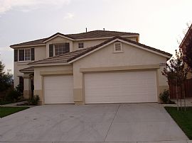 Newer 5 Bdrm Eastvale Home in Corona, CA (Photo 3 of 3)