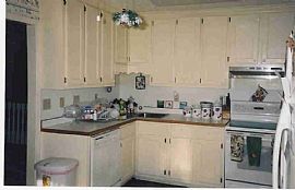 5 bedroom house with full basement in Snellville, GA (Photo 5 of 6)