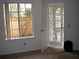 3bd/2ba/2car garage townhome in Irvine, CA (Photo 4 of 6)