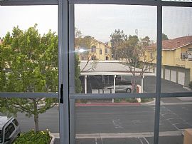 3bd/2ba/2car garage townhome in Irvine, CA (Photo 5 of 6)