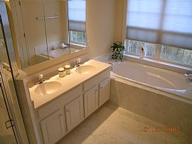 Gorgeous Townhome for Rent in Leesburg, VA